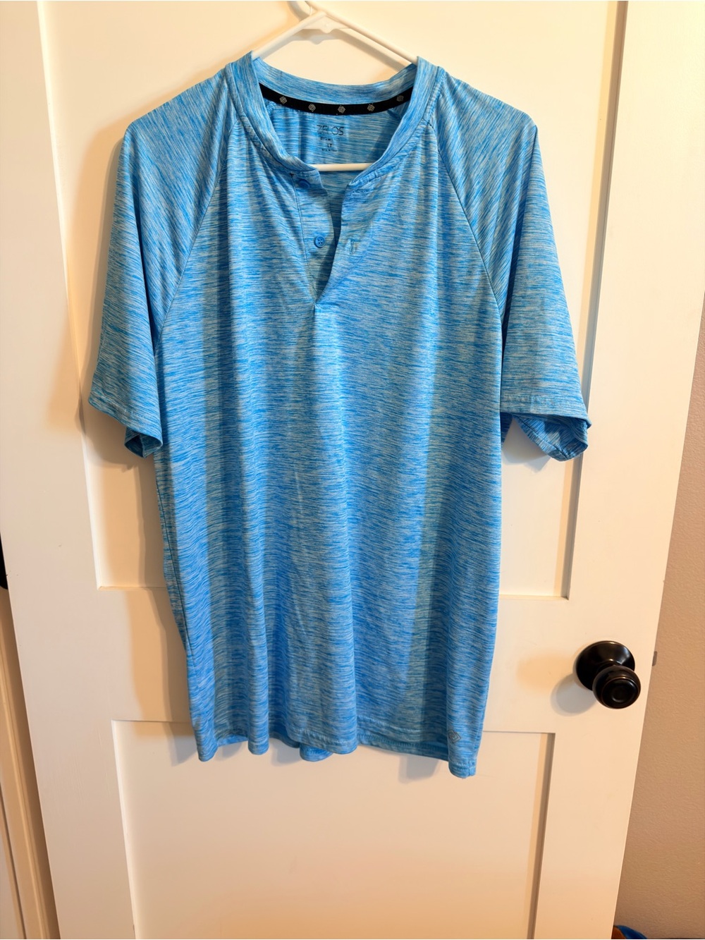 eos Men's Heather Sky Blue Short-Sleeve Henley Polo